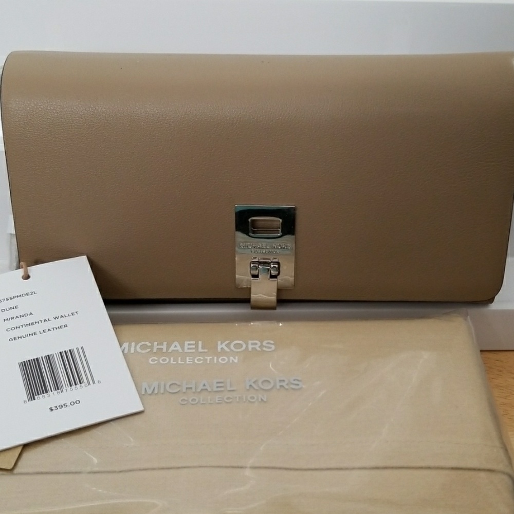 Michael Kors collection wallet